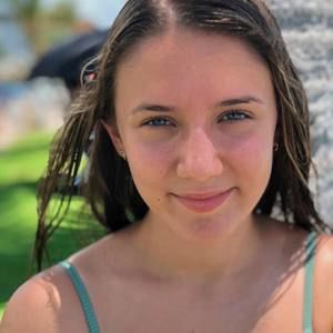 Meet your Posher, Zoe